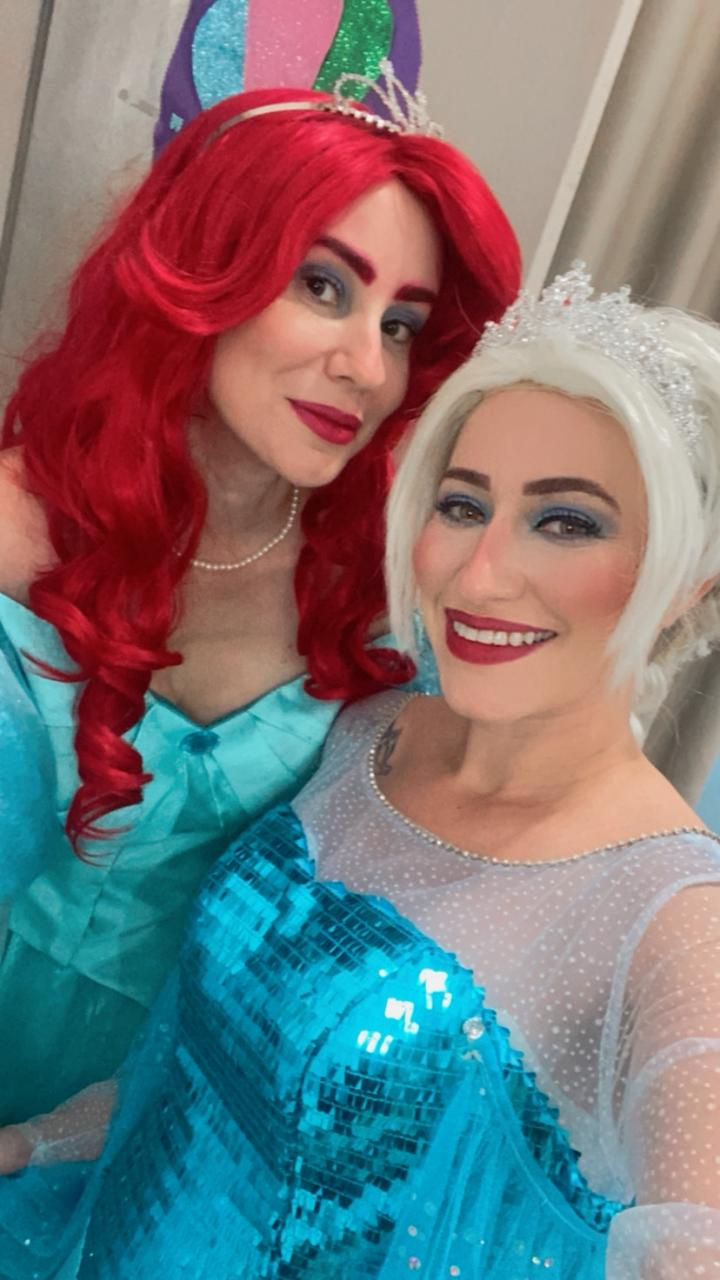 Ariel e Elsa em animação da Realize