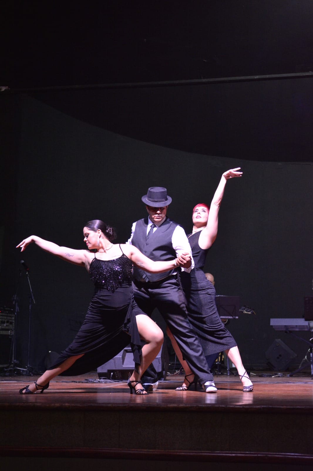 Dançarinos do Show Luna Porteña